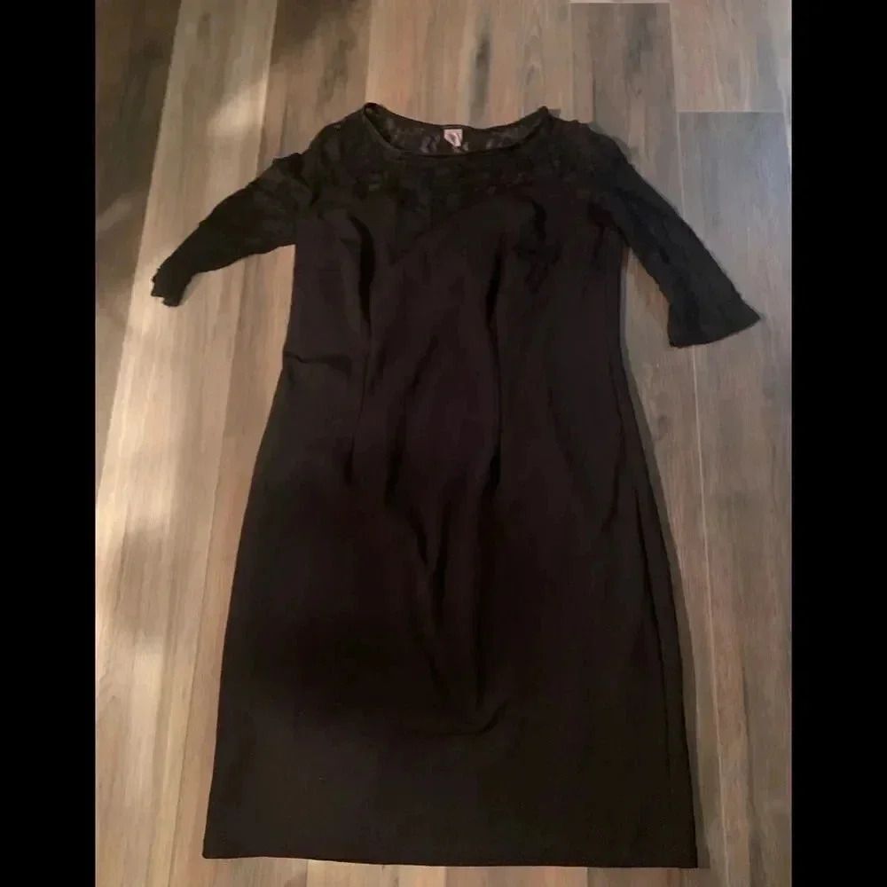 Lace body con dress